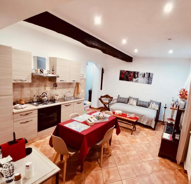 Apartamento La Casa Del Borgo Anagni Exterior foto