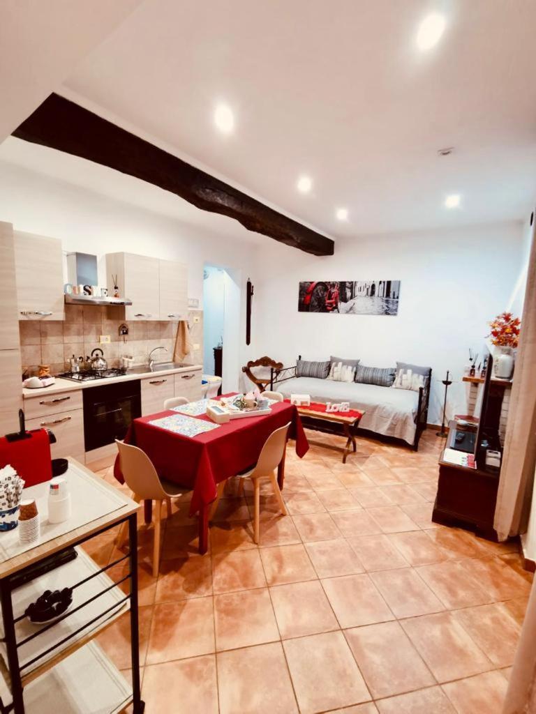 Apartamento La Casa Del Borgo Anagni Exterior foto